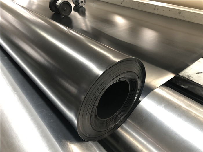 HDPE土工膜的性能特點(diǎn)？